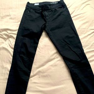 Gap size 28 T black skinny jeans